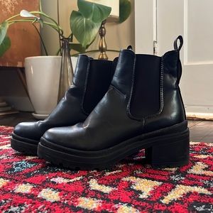 Platform Chelsea Boots